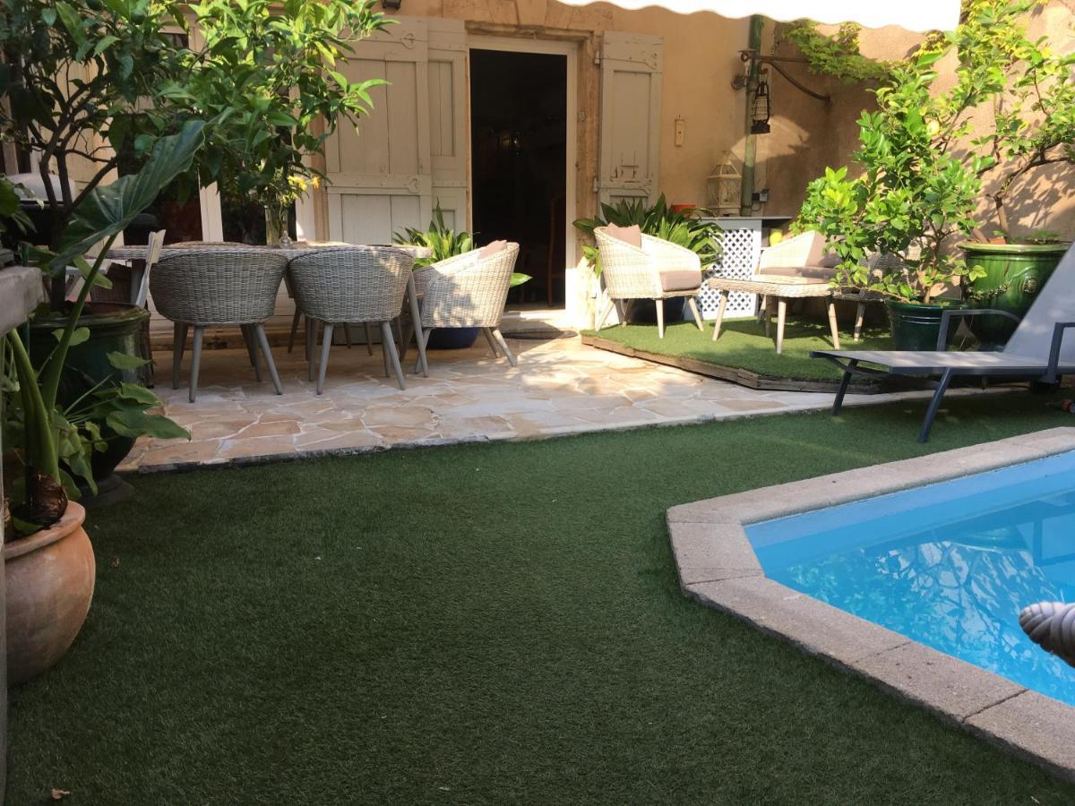 L'Orangerie Chambres D'Hotes De Charme Valros Εξωτερικό φωτογραφία